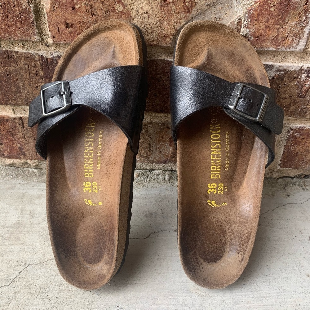 Birkenstock sandals size 36 (5-5.5)